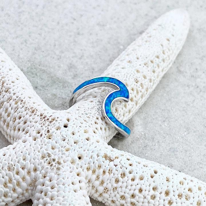 Anello a Onda in Argento con Opale Blu
