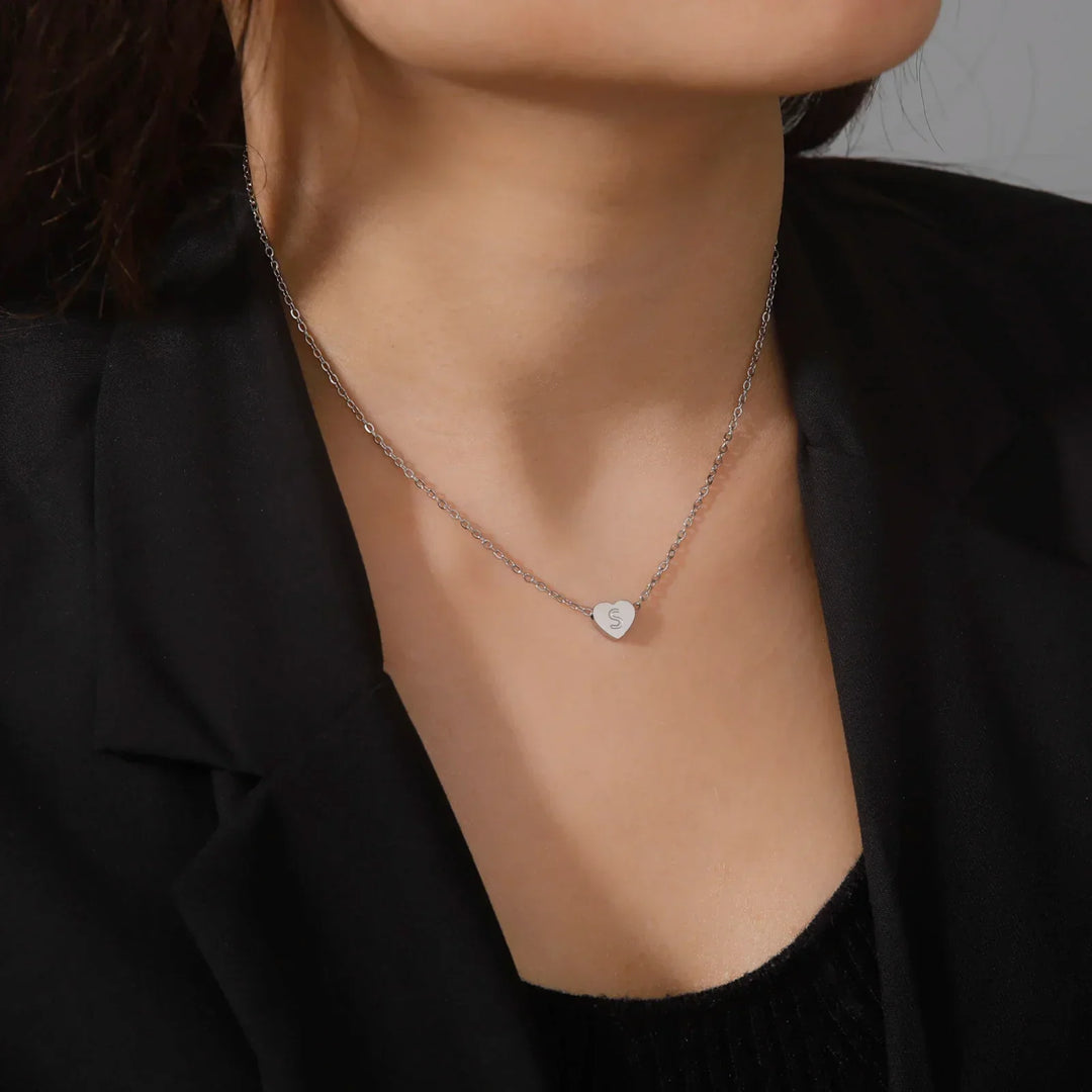 Choker Iniziale a Cuore Senza Tempo