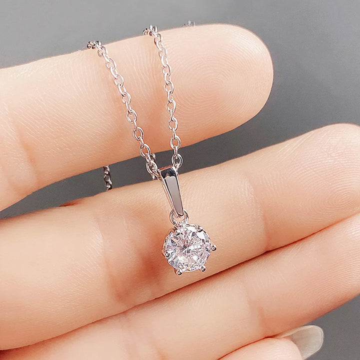 Collana Classica con Ciondolo in Zirconia