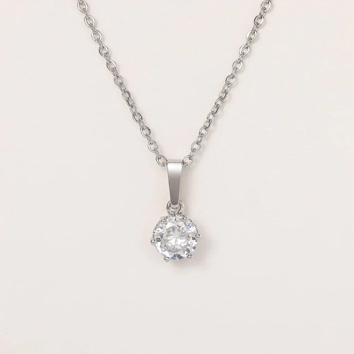 Collana Classica con Ciondolo in Zirconia